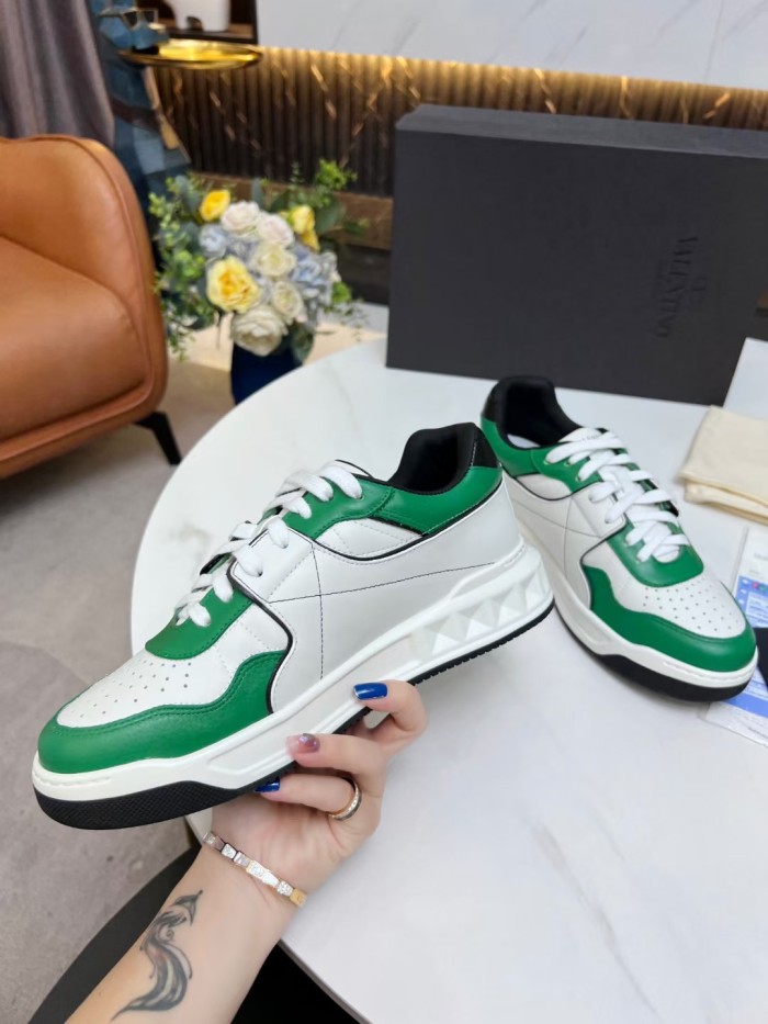  Arrenfashion Women Men V*alentino Sneakers ( Arrenfashion)
