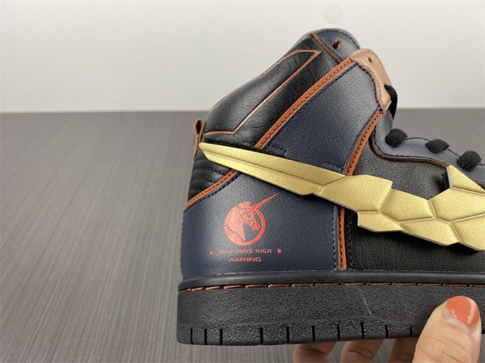  from Arrenfashion Gundam x Nike SB Dunk High DH7717-400