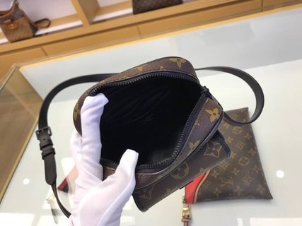  Arrenfashion L*ouis V*uitton Bag Top Quality 15*17*8cm