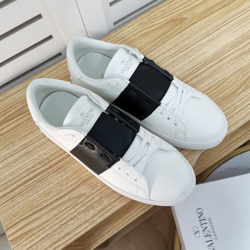  arrenfashion Men Women V*ALENTINO Top Sneaker
