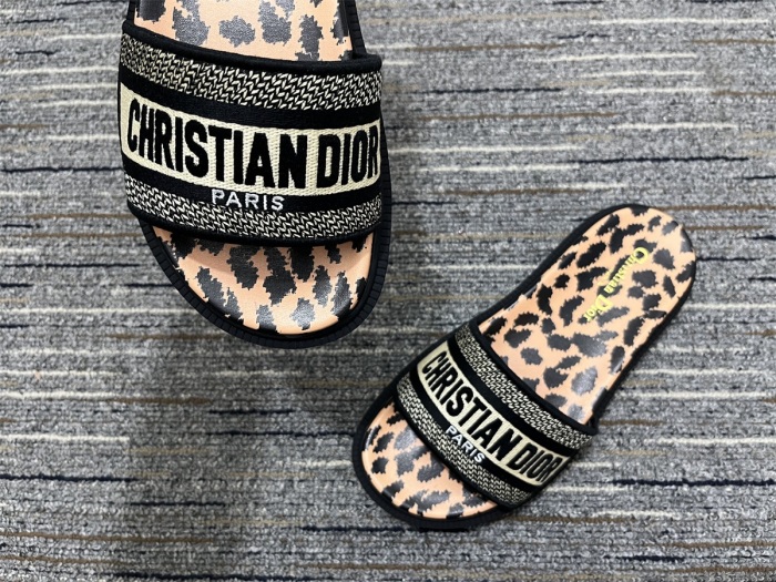  Arrenfashion Women D*or Sandals