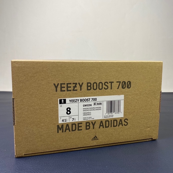  Arrenfashion  Arrenfashion Yeezy Boost 700 GW0296