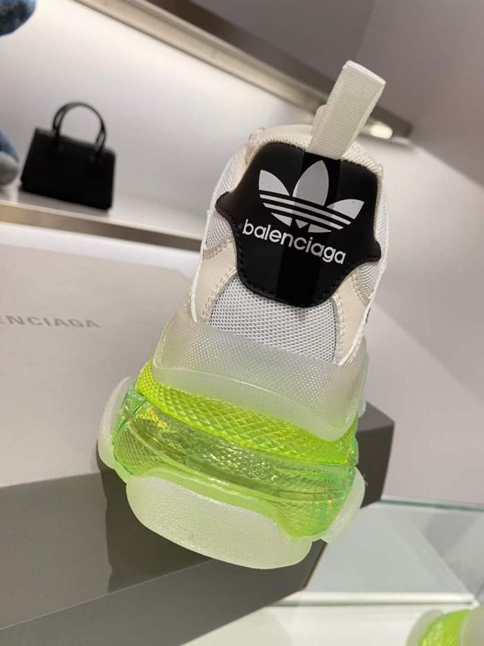 Women Men B*alenciaga Top Sneakers ( Arrenfashion )