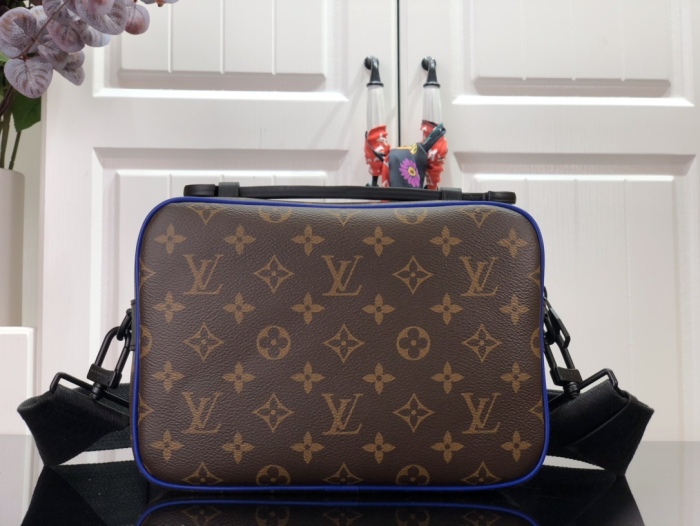  Arrenfashion L*ouis V*uitton Bag Top Quality 22*18*8CM