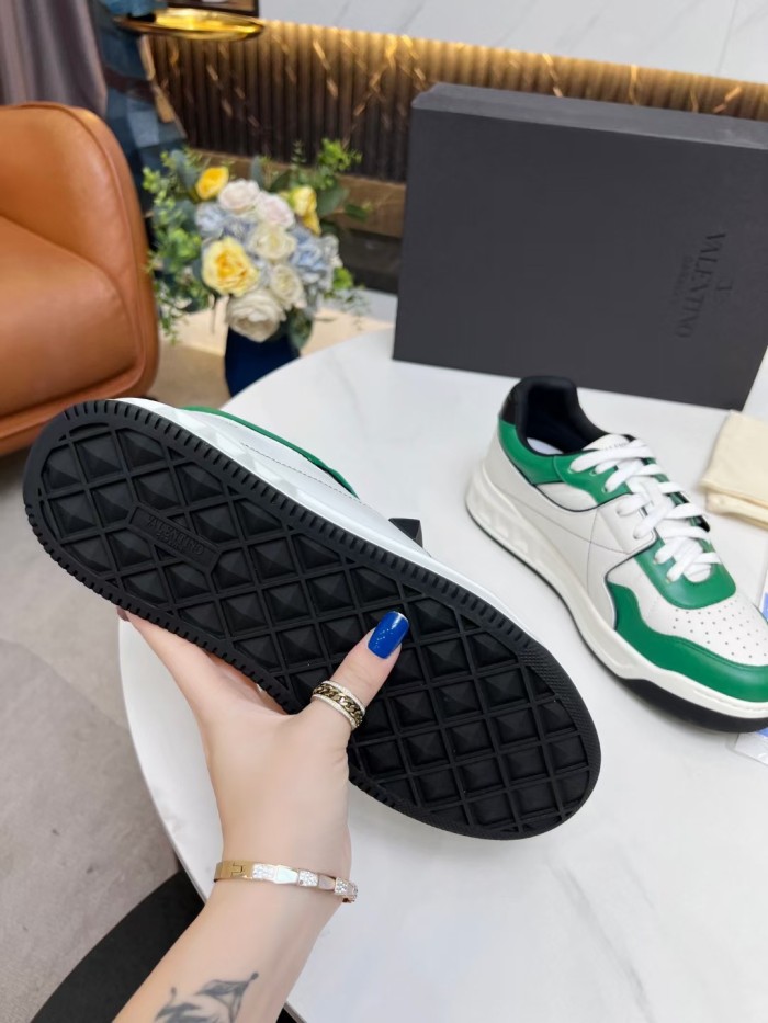  Arrenfashion Women Men V*alentino Sneakers ( Arrenfashion)