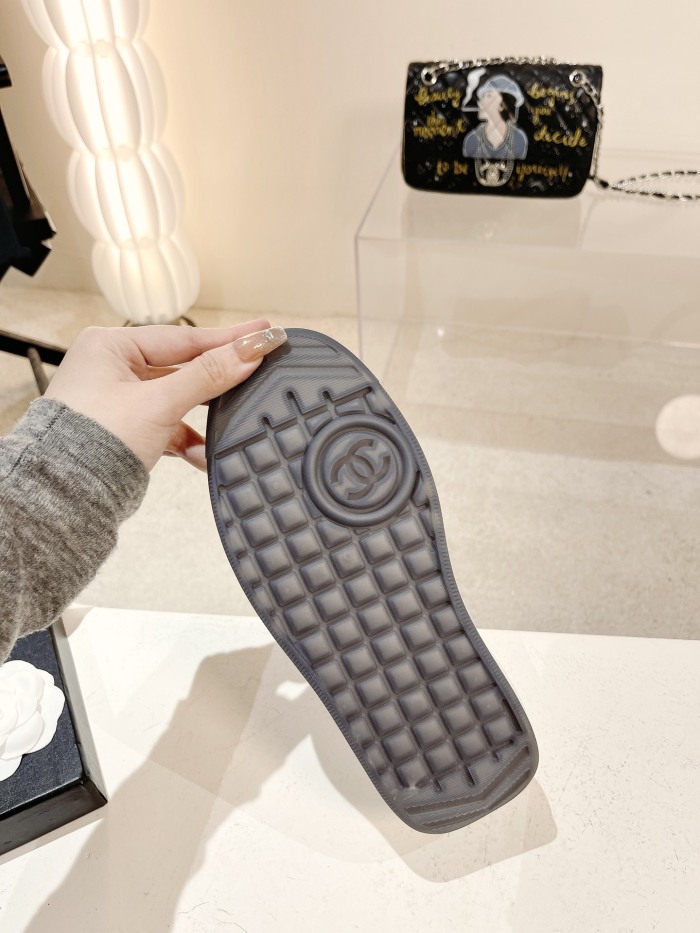  Arrenfashion Women C*hanel Top Sneaker