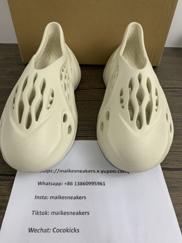  Arrenfashion  arrenfashion Yeezy Foam Runner