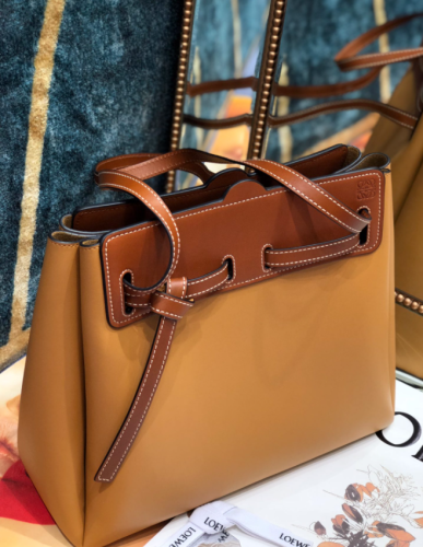  Arrenfashion L*oewe Top Bag 24x17x6.5cm