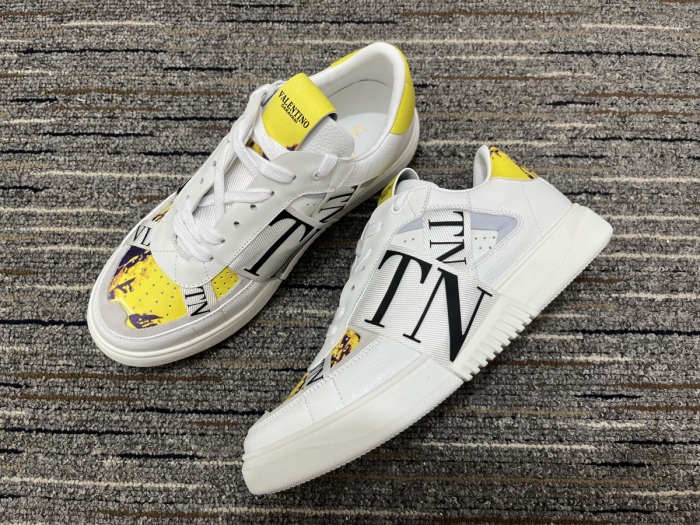  Arrenfashion Men Women 𝑉*𝐴𝐿𝐸𝑁𝑇𝐼𝑁𝑂 Top Sneakers