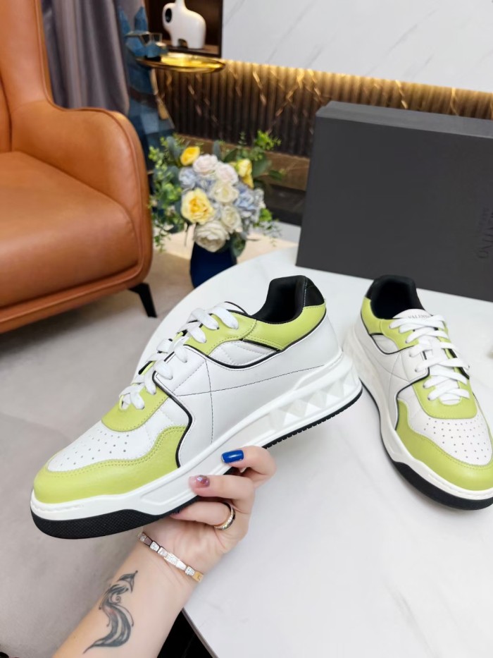  Arrenfashion Women Men V*alentino Sneakers ( Arrenfashion)
