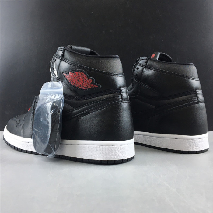  Arrenfashion Air Jordan 1 “Black Satin” 555088-060