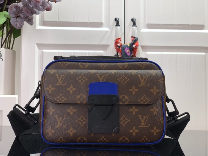  Arrenfashion L*ouis V*uitton Bag Top Quality 22*18*8CM