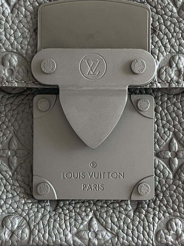  Arrenfashion L*ouis V*uitton Bag Top Quality 22 x 18 x 8 CM