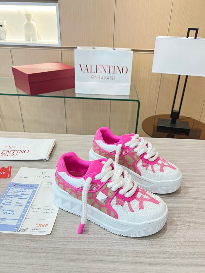 Women Men V*alentino Sneakers ( arrenfashion)