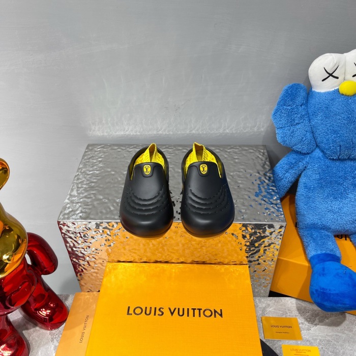 Women L*ouis V*uitton Top Sneaker (arrenfashion)