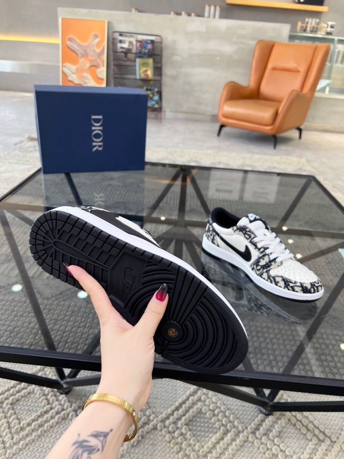 Free shipping arrenfashion Men D*ior Top Sneakers