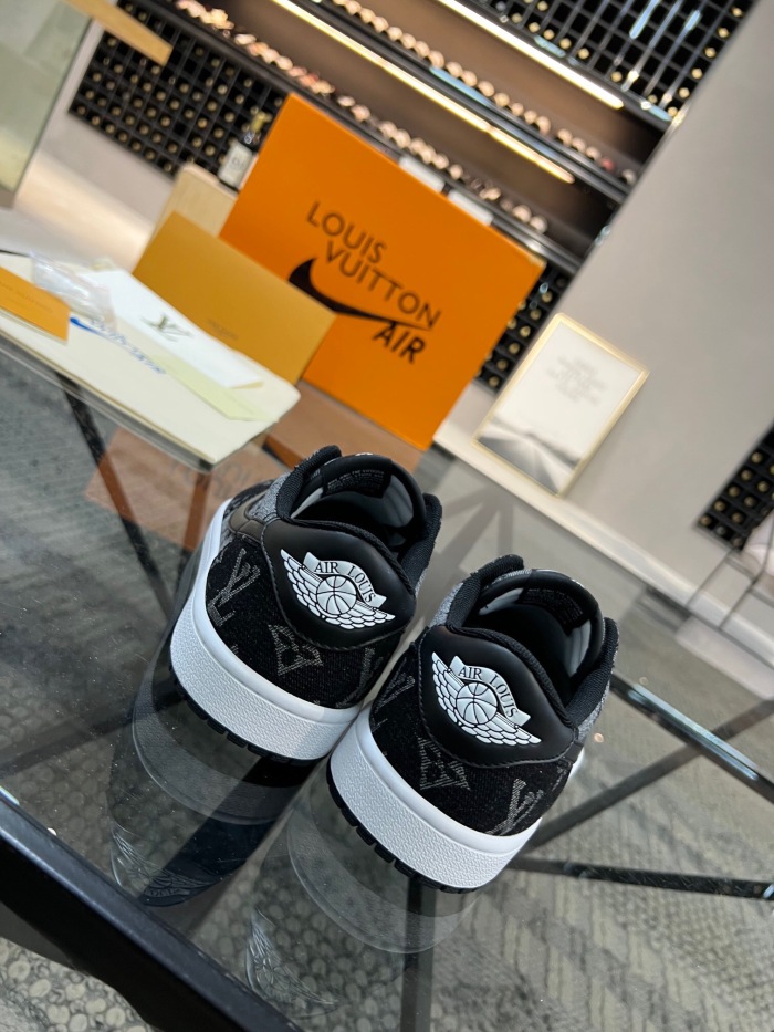 Men L*ouis V*uitton x NIKE Sneakers ( arrenfashion)