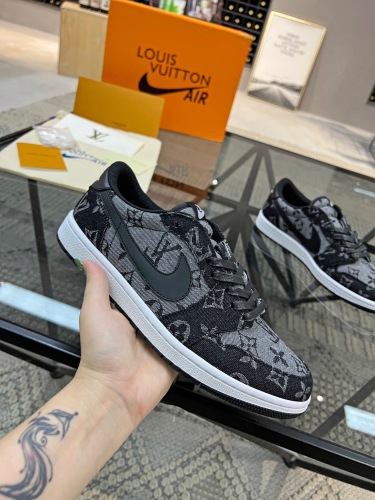 Men L*ouis V*uitton x NIKE Sneakers ( arrenfashion)