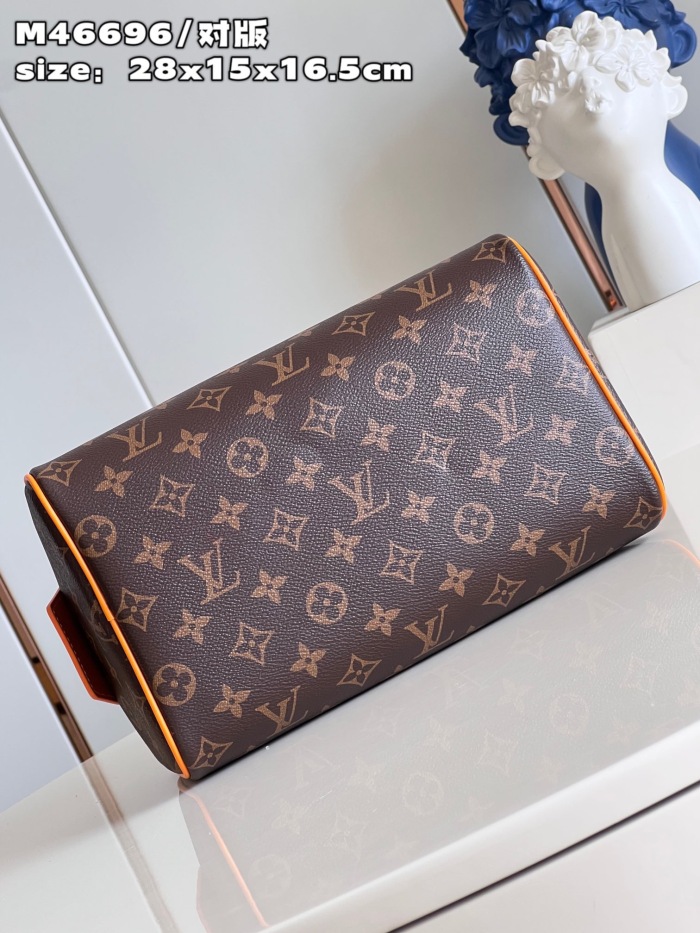 L*ouis V*uitton Top Bag (arrenfashion)