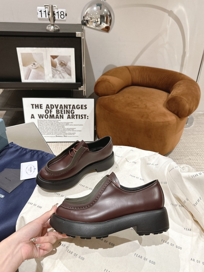 Women P*rada Top Sneaker Arrenfashion