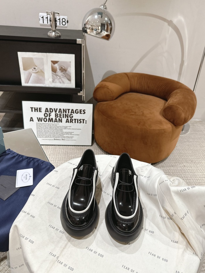 Women P*rada Top Sneaker Arrenfashion