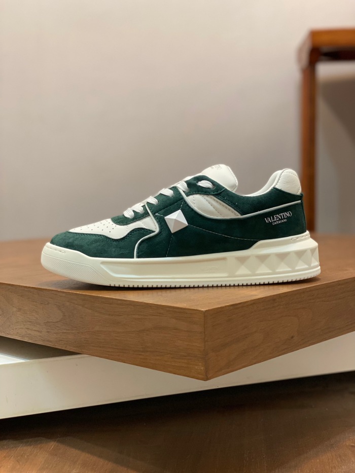 Men Women 𝑉*𝐴𝐿𝐸𝑁𝑇𝐼𝑁𝑂 Top Sneaker