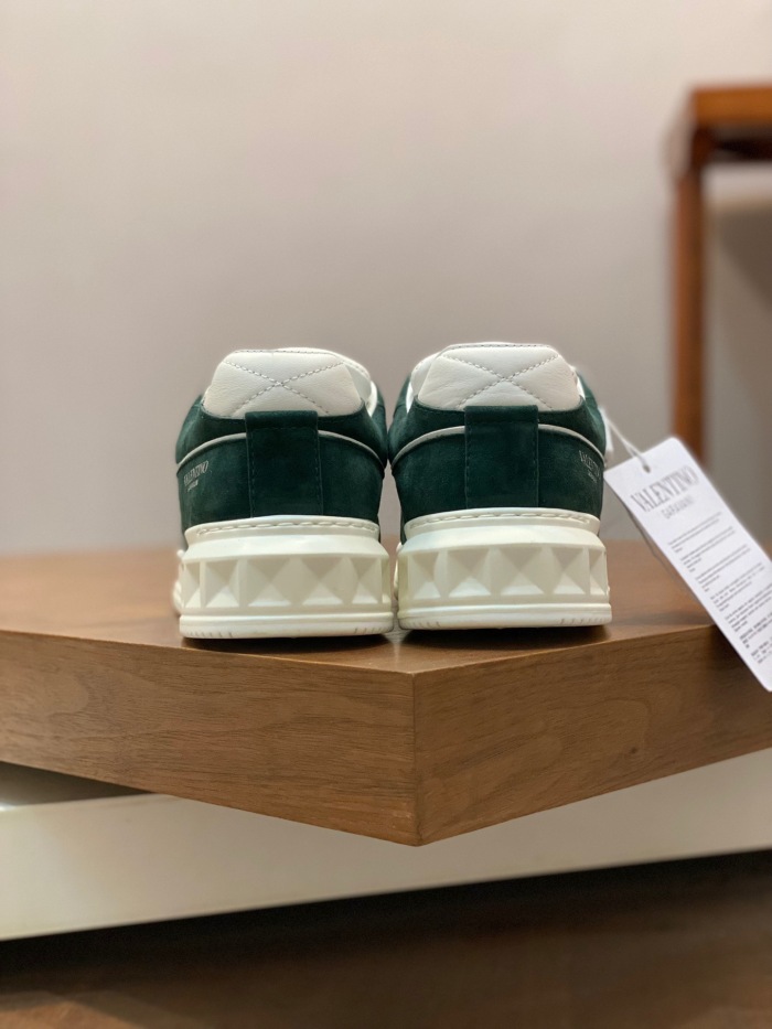 Men Women 𝑉*𝐴𝐿𝐸𝑁𝑇𝐼𝑁𝑂 Top Sneaker