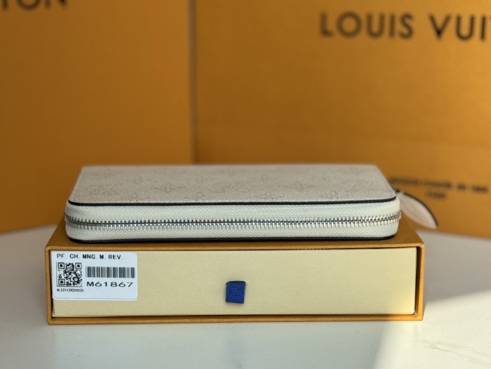 L*ouis V*uitton Top Bag (Trusted seller)