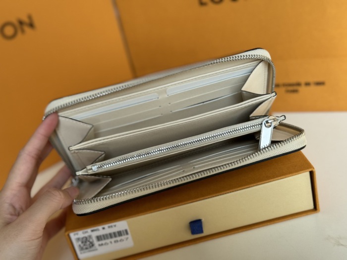 L*ouis V*uitton Top Bag (Trusted seller)