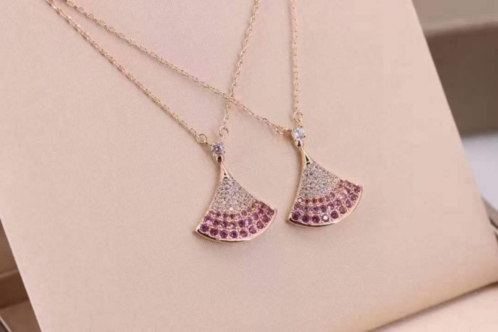 Free shipping Trusted seller Necklace