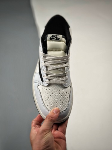 Free shipping Trusted seller Air Jordan 1