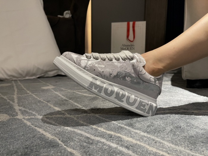 Free shipping Trusted seller Men Women A*lexander M*cqueen Top Quality Sneaker