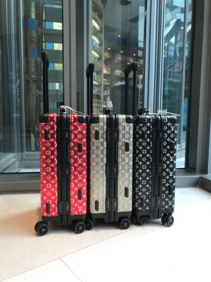 L*V S*upreme r*imowa Luggage (Trusted seller)