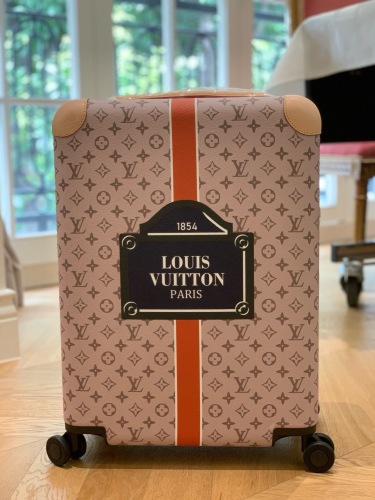 L*ouis V*uitton Luggage (Trusted seller)
