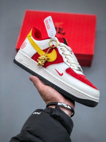 Nike Air Force 1 07 low( Trusted seller)