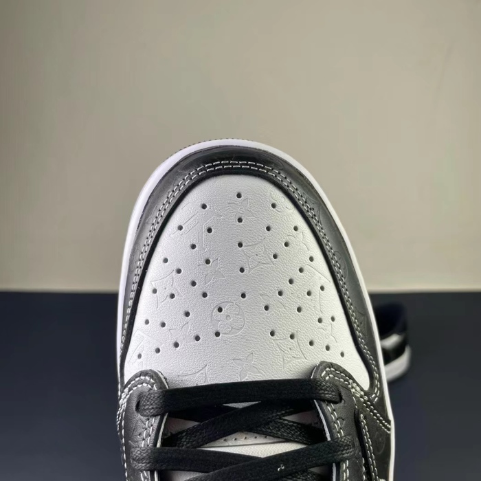 Men Women L*ouis V*uitton x NIKE Sneakers ( arrenfashion)
