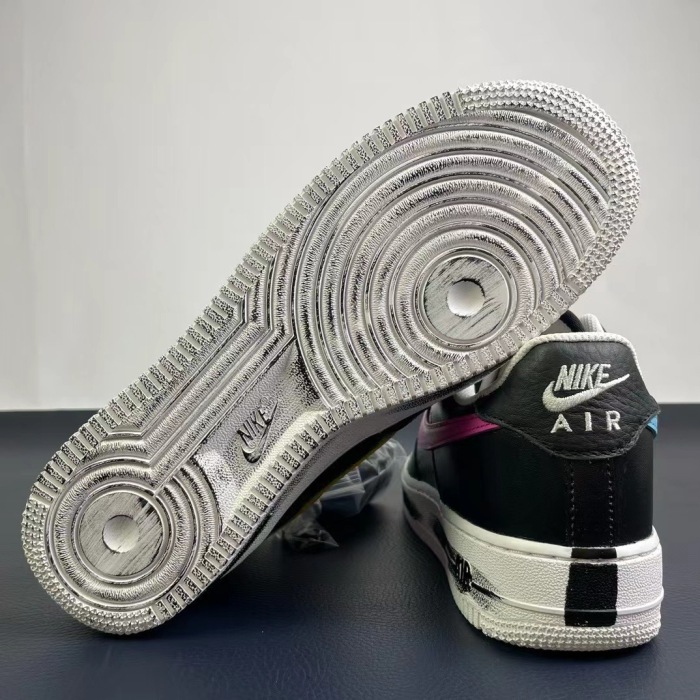 Free shipping from arrenfashion Nike Air Force 1 07