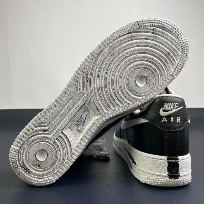 Free shipping from arrenfashion Nike Air Force 1 07