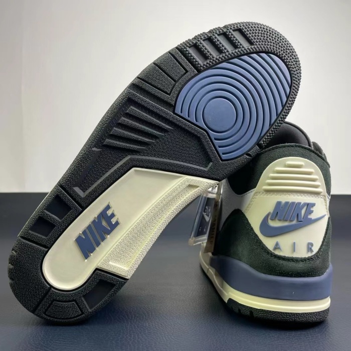 NIKE Air Jordan 3    (arrenfashion)