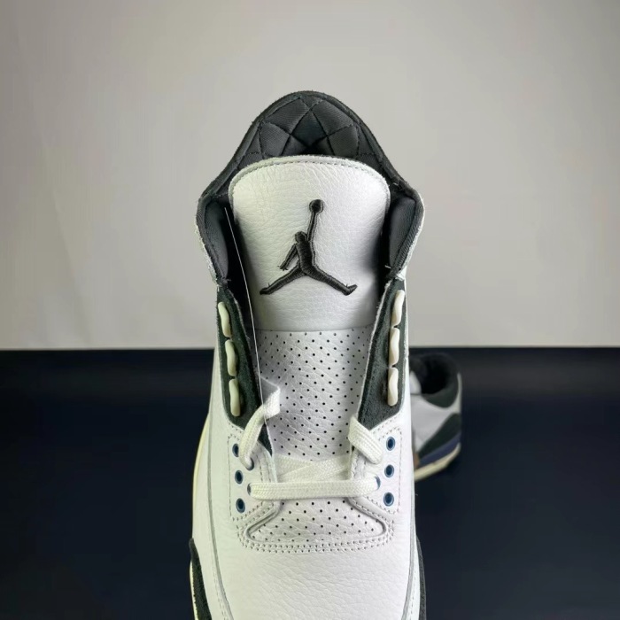 NIKE Air Jordan 3    (arrenfashion)