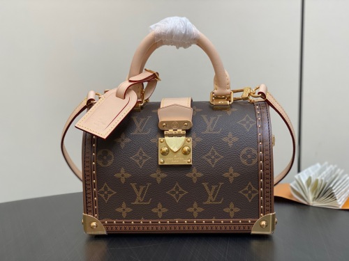L*ouis V*uitton  Top Bag (arrenfashion)