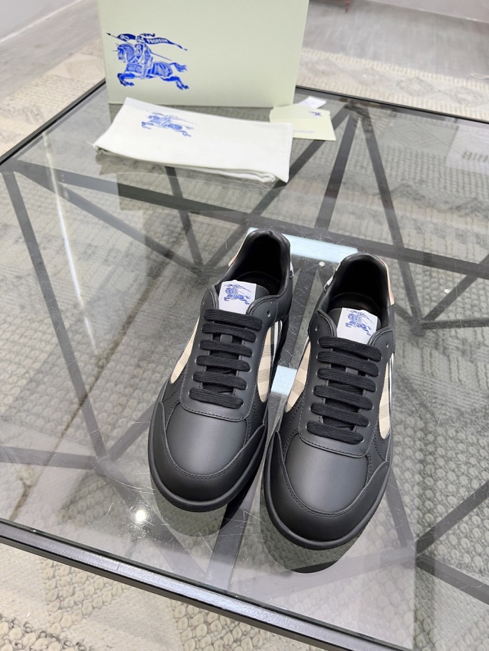 Men  B*rberry Sneaker  （arrenfashion）