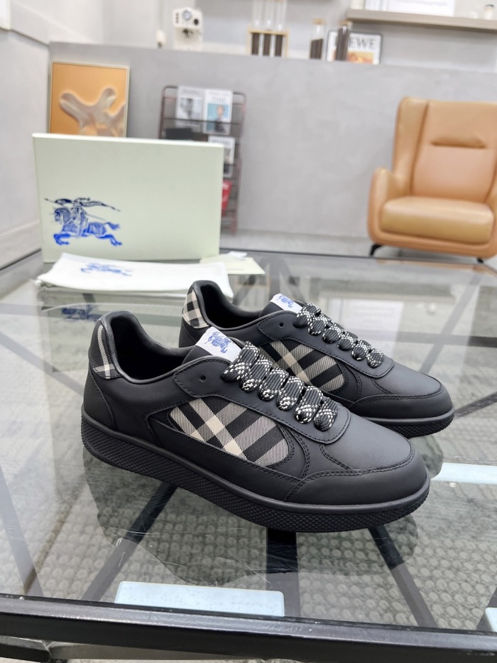 Men  B*rberry Sneaker  （arrenfashion）