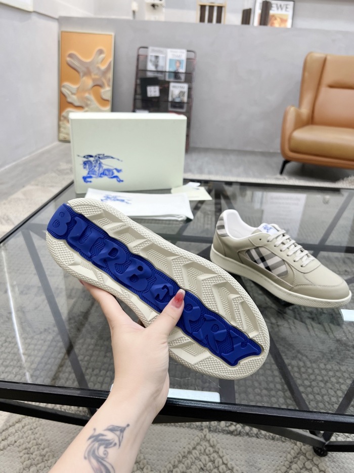 Men  B*rberry Sneaker  （arrenfashion）