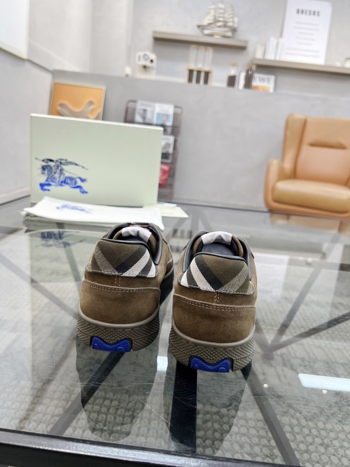 Men  B*rberry Sneaker  （arrenfashion）