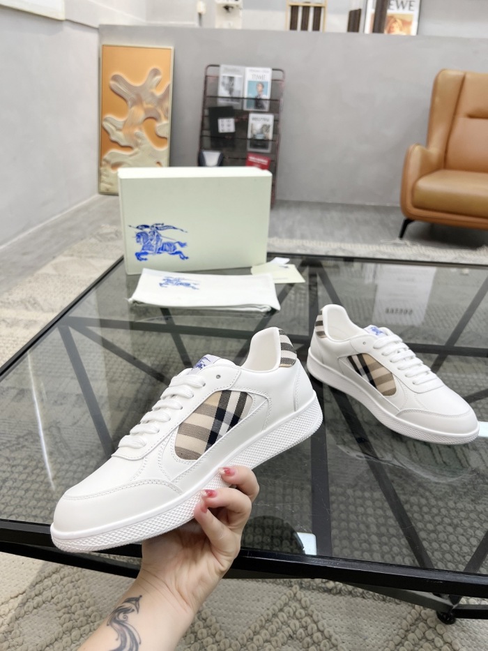 Men  B*rberry Sneaker  （arrenfashion）