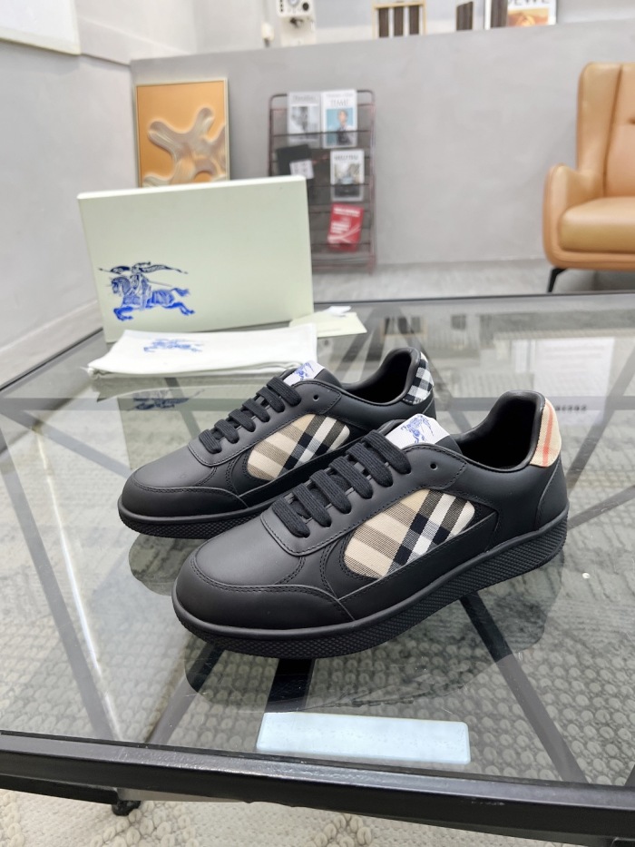 Men  B*rberry Sneaker  （arrenfashion）