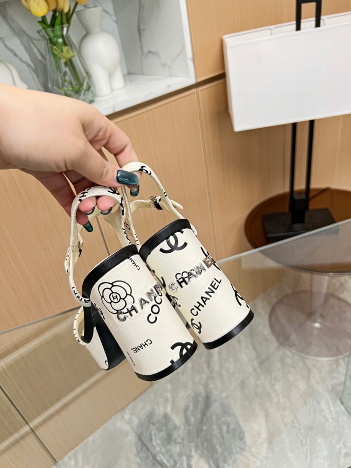 Free shipping arrenfashion Women C*hanel  Sandals   ( Maikesneakers)