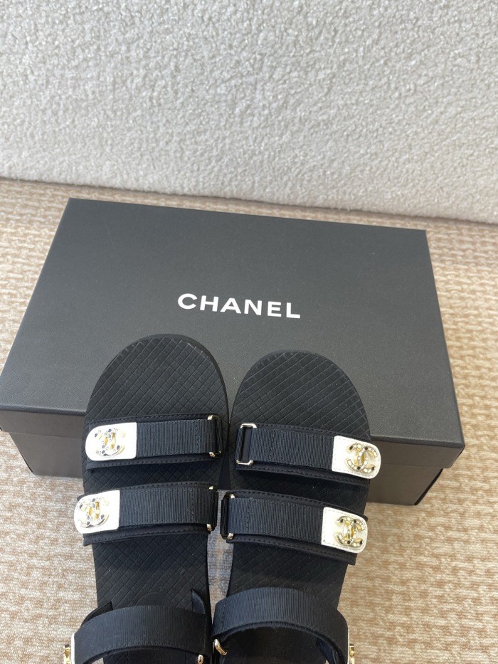 Free shipping arrenfashion Women C*hanel  Sandals   ( Maikesneakers)