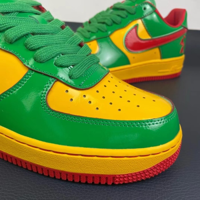 Free shipping from maikesneakers Nike /Lil Yachty